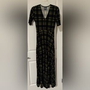 Agnes & Dora Black and Olive Green Plaid Long Sleeve Dress
